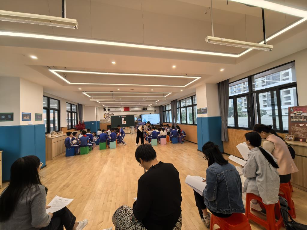 金鹏名师工作室在深圳市水库小学开展教育戏剧研修活动