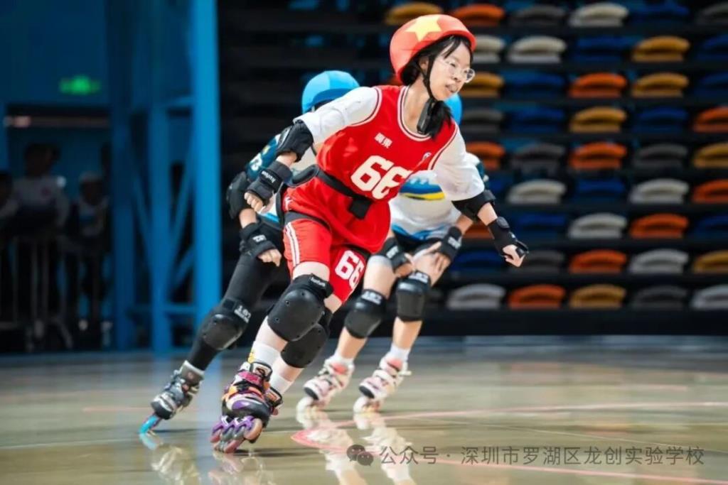 龙创学子登十五运会开幕式！