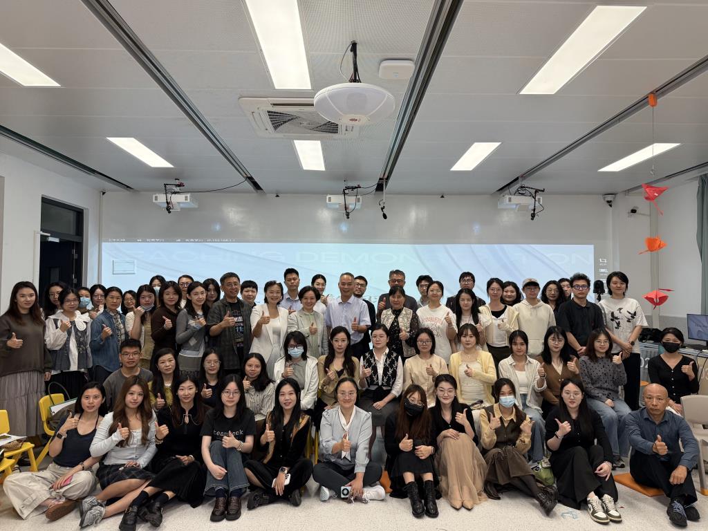 水墨流韵&12539;羽舞翩跹，AI 赋能美术新质课堂