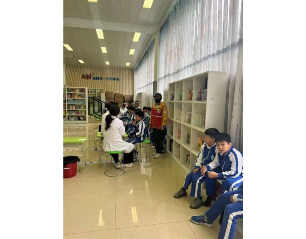 深圳市笋岗小学进行低年级视力筛查