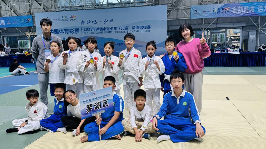 向西小学柔道小将市锦赛勇夺三金