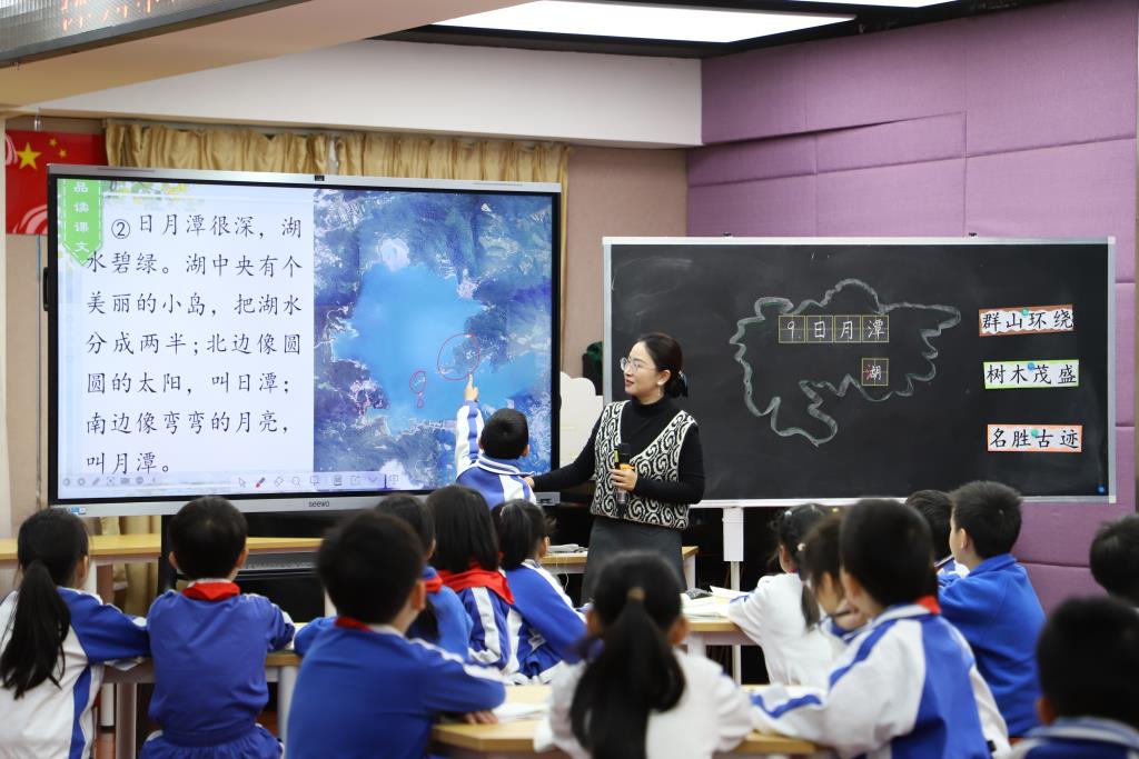 红岭小学·同心课程｜深赣情深，携手共进