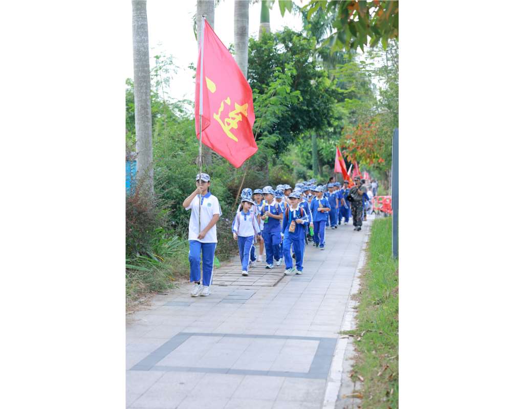 太白实验学校军事研学活动