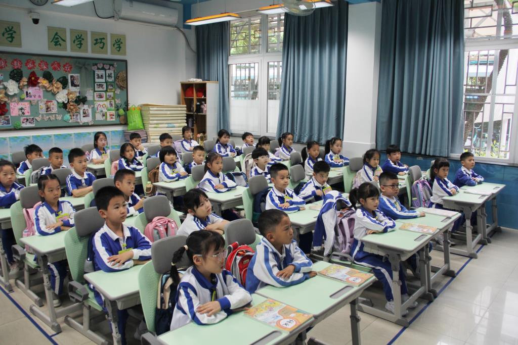 深圳市南湖小学开展红色主题阅读推广活动