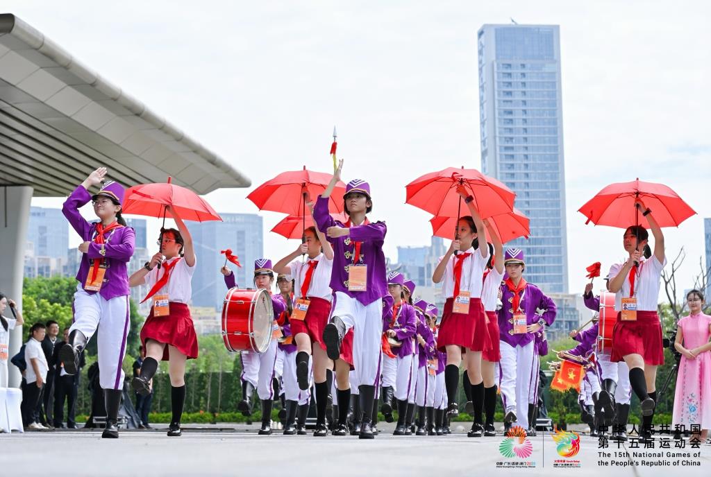 水库小学少先队鼓号队亮相第十五届全运会火炬传递深圳站收火仪式