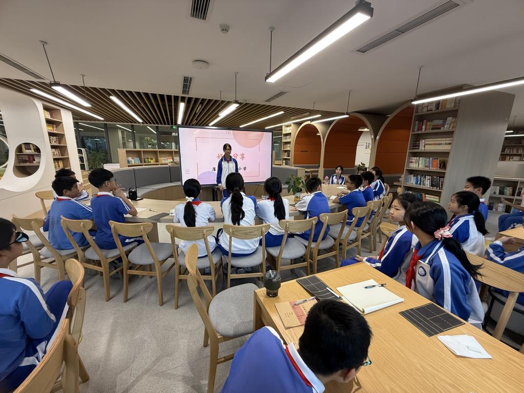 深圳莲南教育集团安芳小学开展“每周半天计划”活动