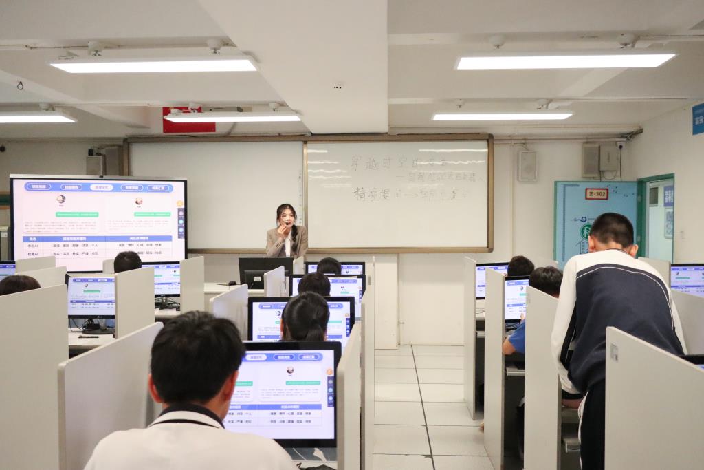 深圳市翠园文锦中学迎来专家团考察指导