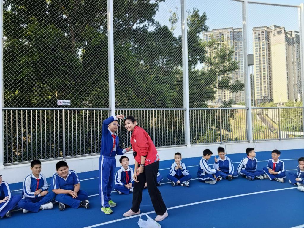深圳市莲南教育集团安芳小学开展心理健康活动周