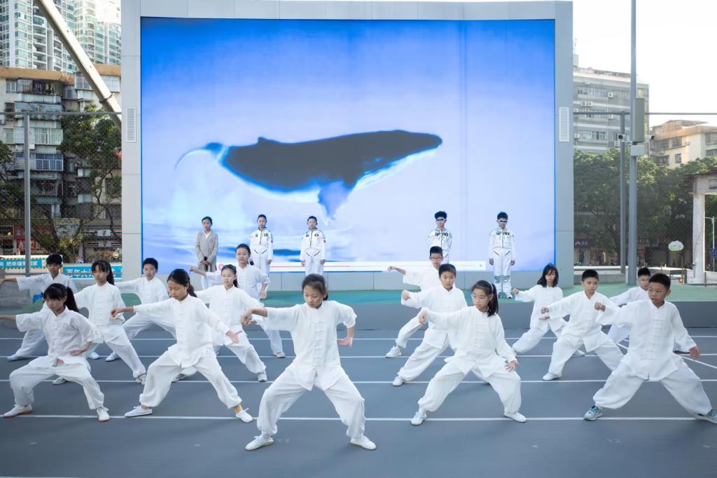 太极社团学生表演