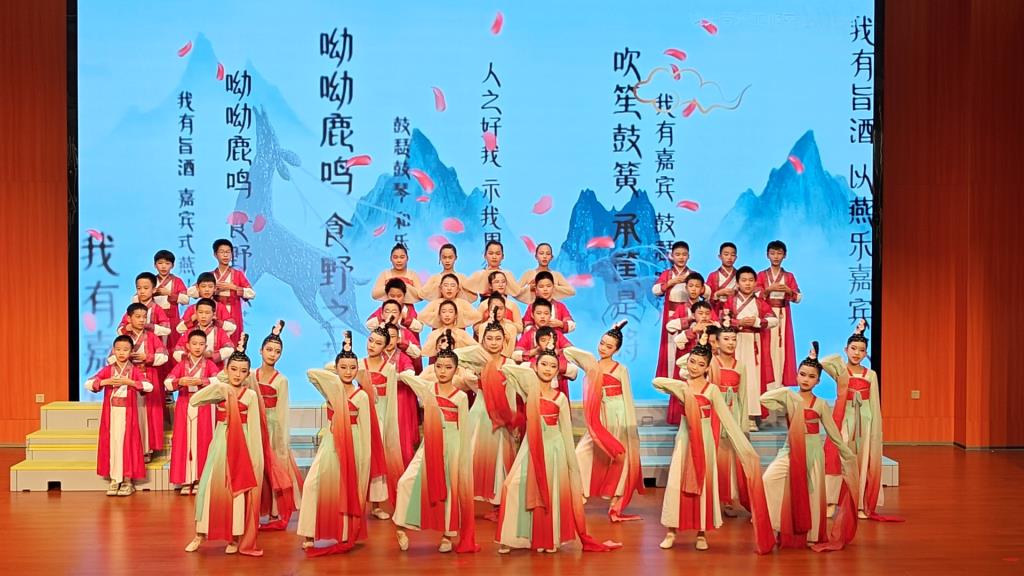 寻找《诗经》里的桃花源
