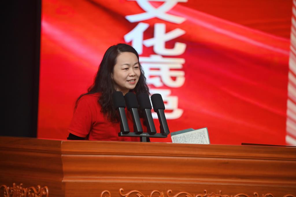 承势而上攀新峰，笃行新标育栋梁