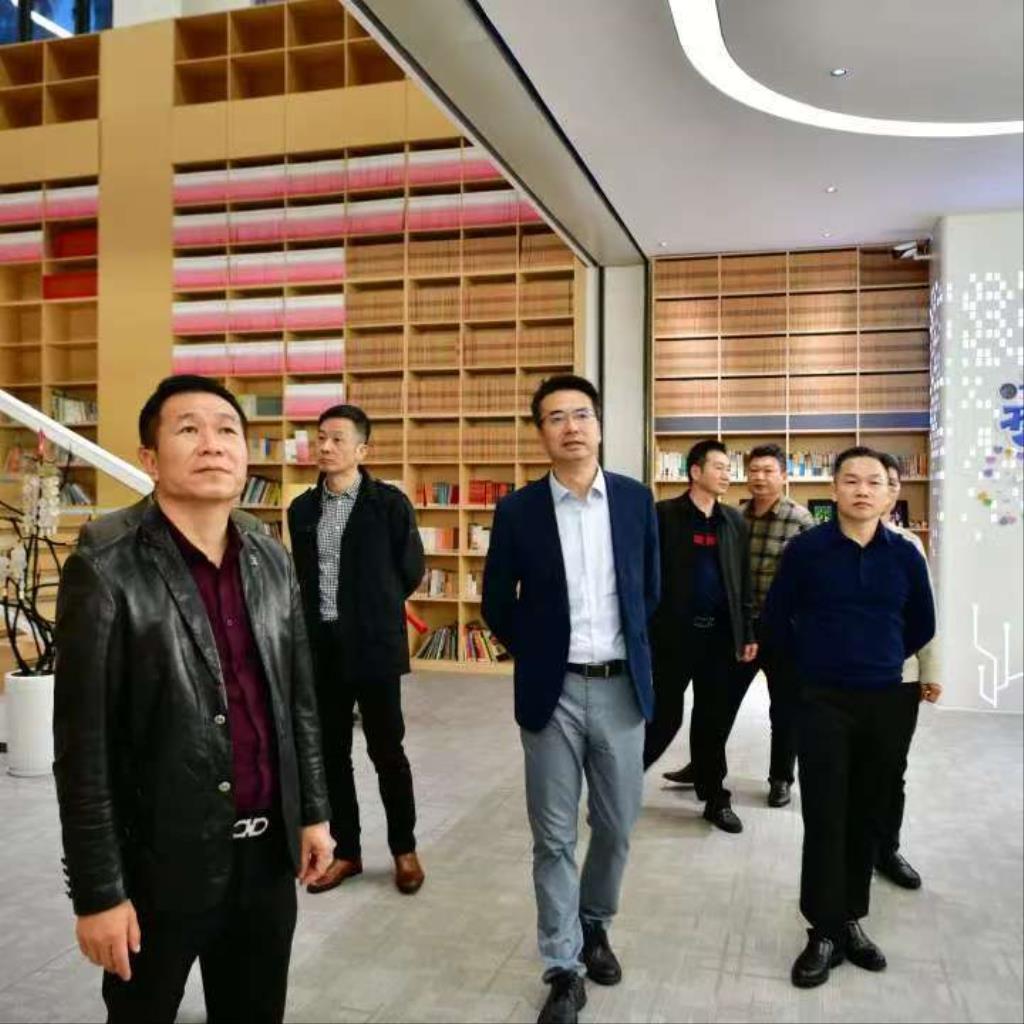 深圳市松泉实验学校迎来陆丰南塘中学代表团一行