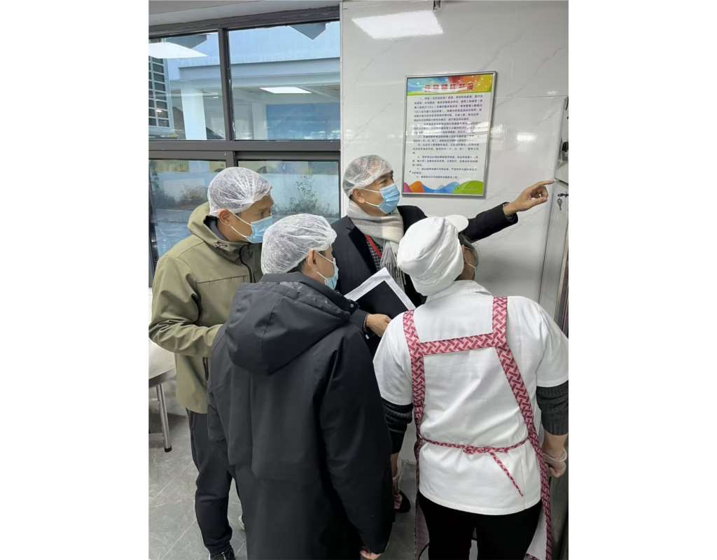翠茵学校迎课程实施专项督导 常态教学显成效 特色发展获好评