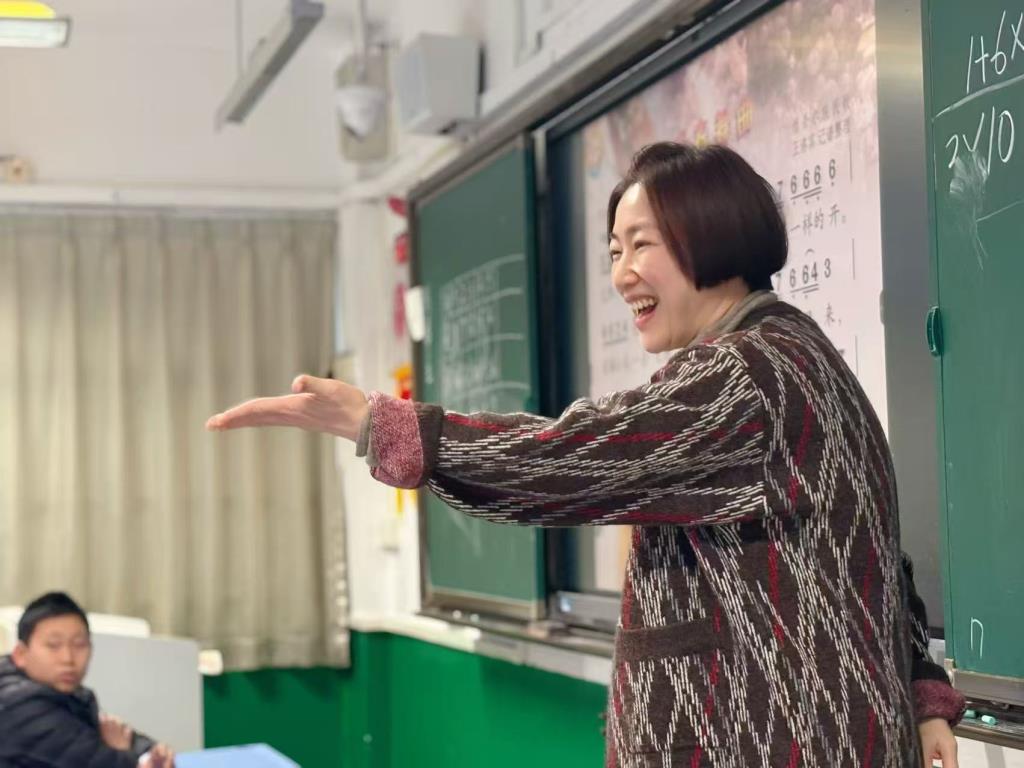 翠茵学校迎课程实施专项督导 常态教学显成效 特色发展获好评