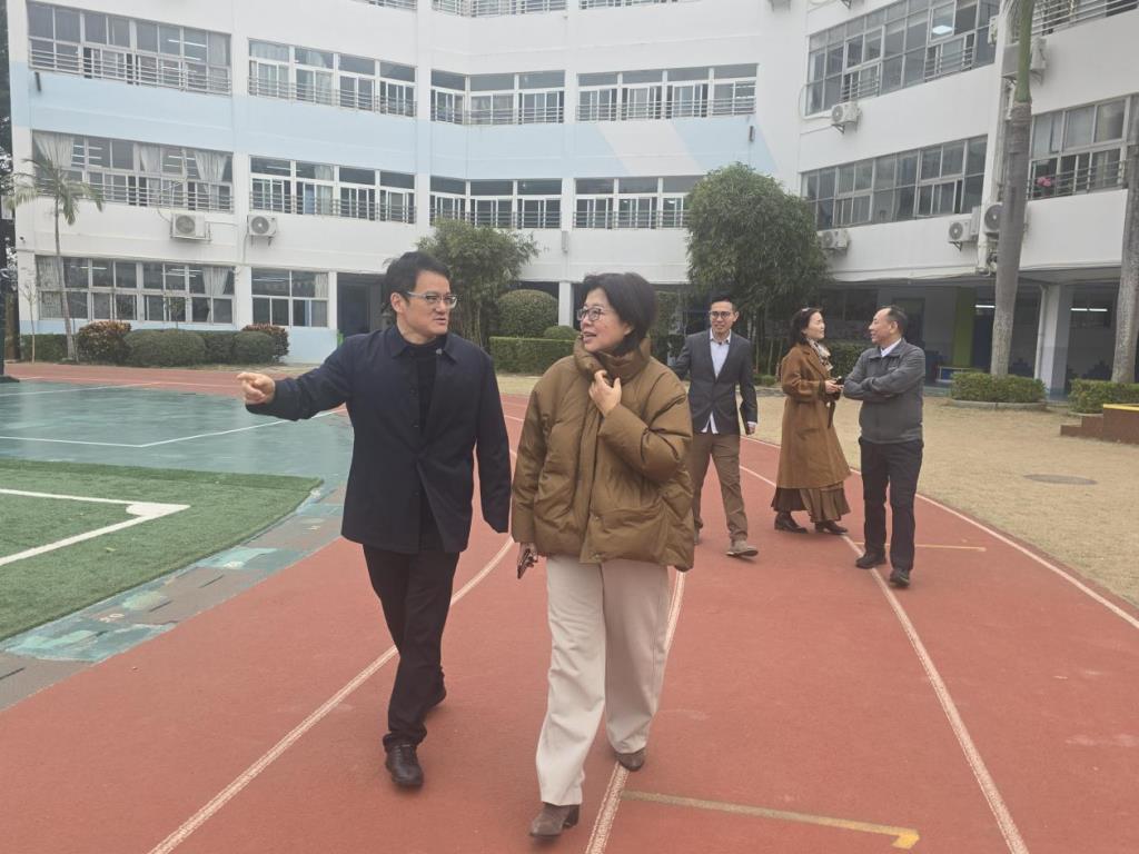 区教科院领导莅临我校指导 激活教学管理内驱动力