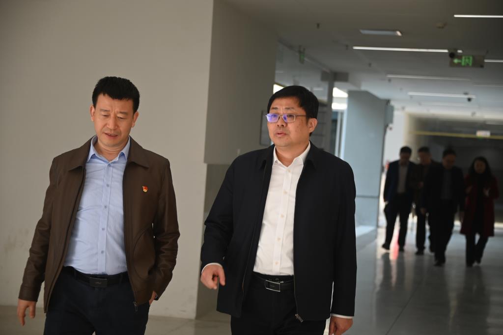 深圳市教育局领导到桂园中学调研初三历史、道德与法治学科期末学