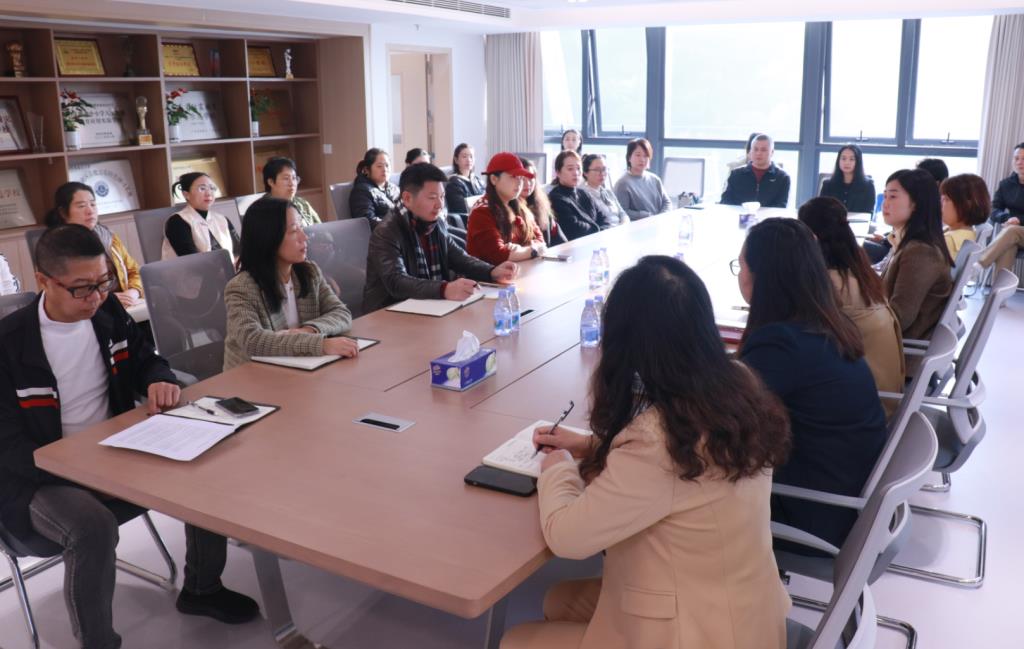 家长委员会会议现场（2）