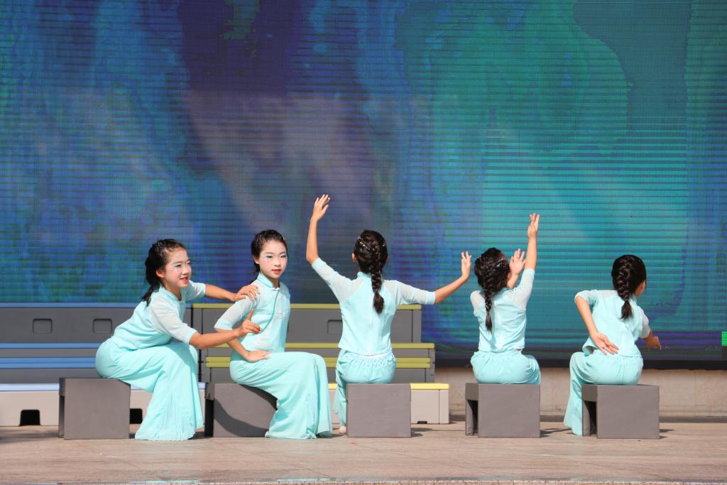 深圳市笋岗小学“萌狮”体艺科创月活动开幕