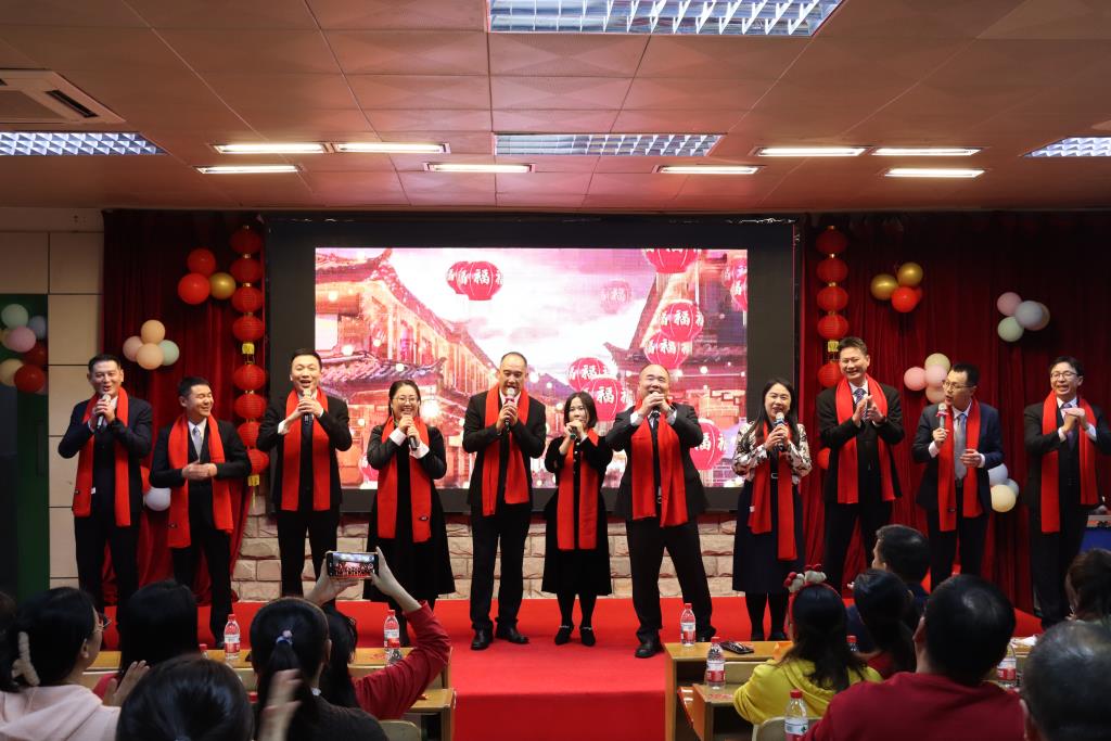 太白实验学校元旦迎新联欢晚会精彩上演