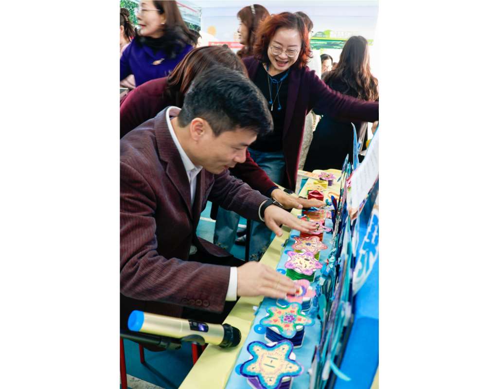 “纸间风琴”亮相罗湖区项目式学习交流展示活动
