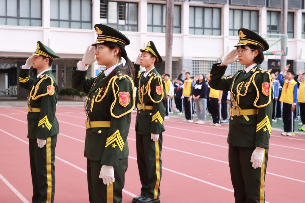 第一学期期末“学习之星”表彰暨激励教育活动