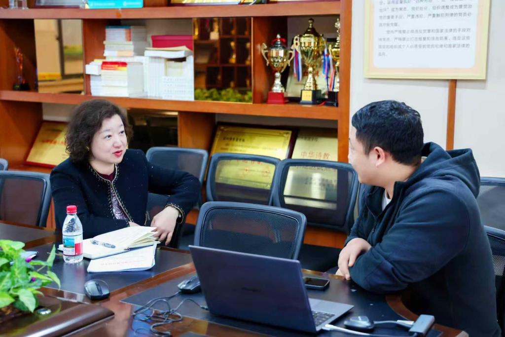 罗湖教科院“破茧”视导行动走进翠茵学校