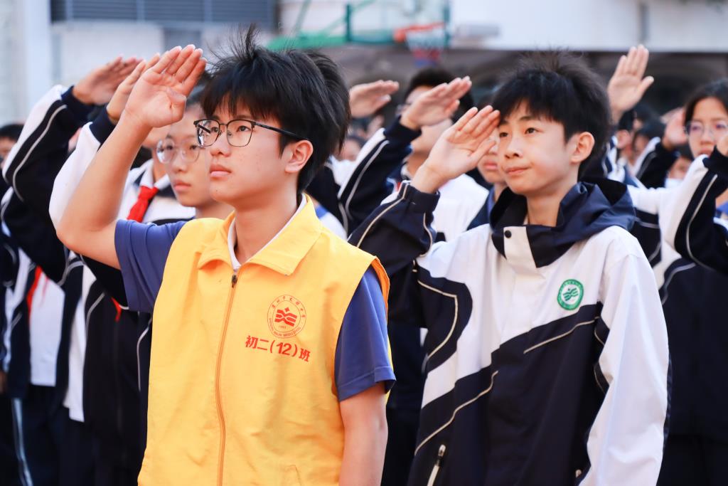 翠园文锦中学举行“学雷锋纪念日”主题活动