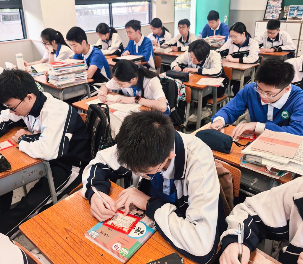 翠园文锦中学举行2026届中考百日誓师活动