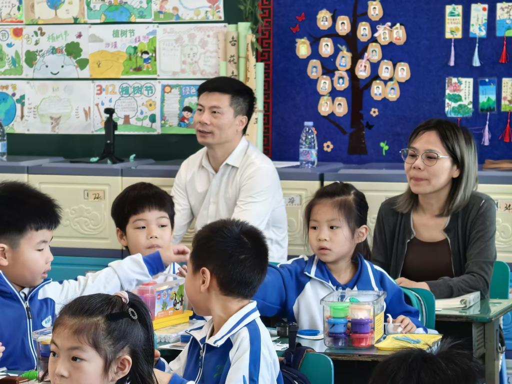 黄伟龙副院长听课