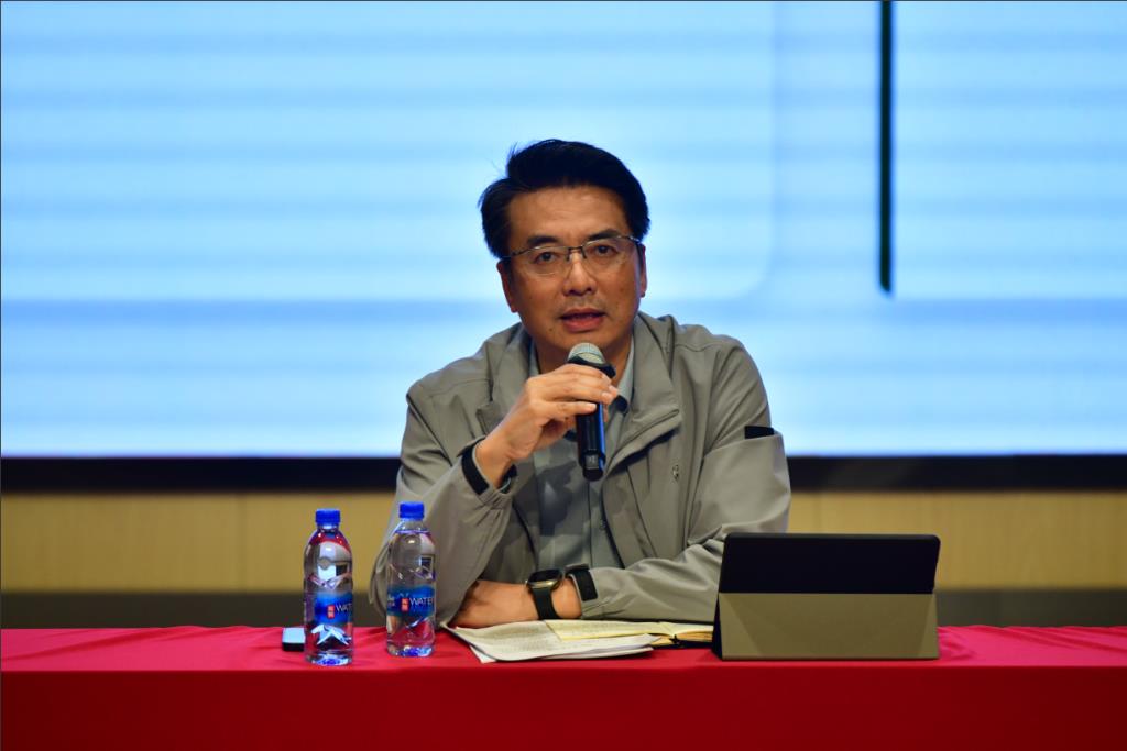 深圳市松泉实验学校召开2026年春季开学教职工大会