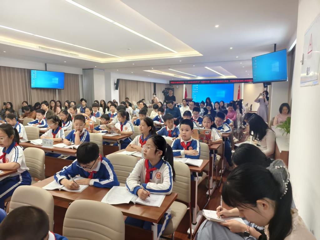 黄庆忠老师上课
