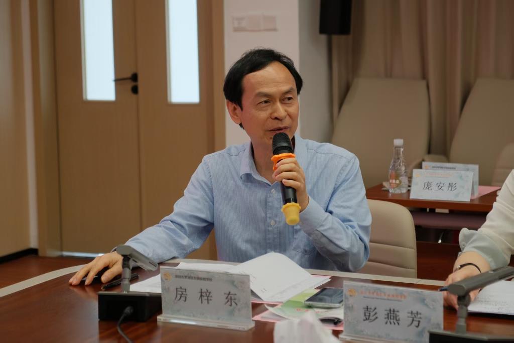 副校长房梓东讲话