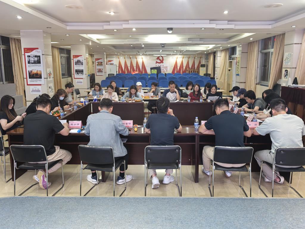 深圳市笋岗小学召开家委座谈会