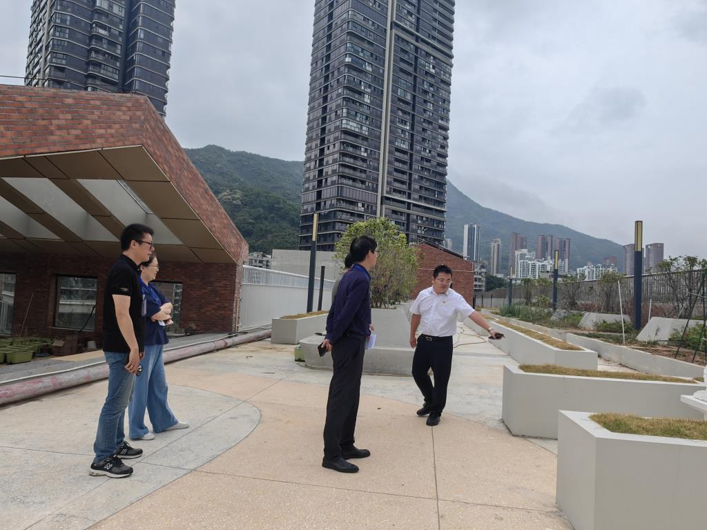 罗湖区中医院专家莅临罗湖外语小学指导中草药