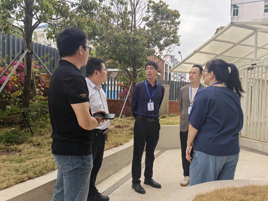 罗湖区中医院专家莅临罗湖外语小学指导中草药