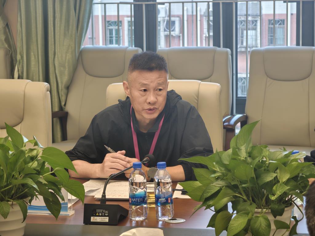 第二责任区督学到松泉开展3月党建、学生欺凌防治专项督导