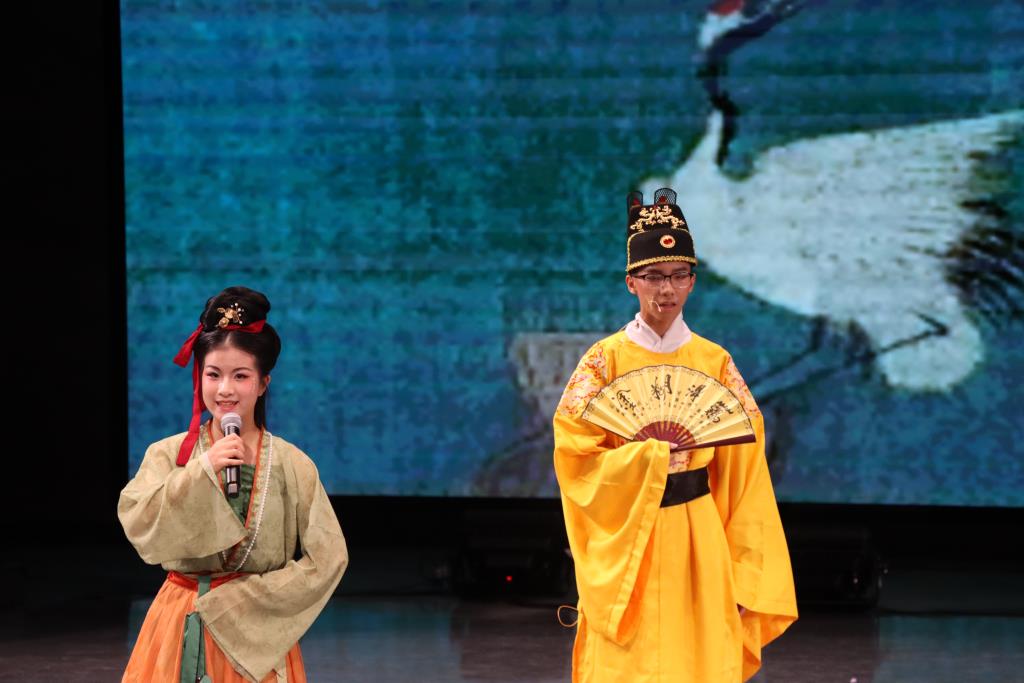 红桂中学“墨染飞翎”项目式学习小组惊艳亮相区美术学科项目式艺