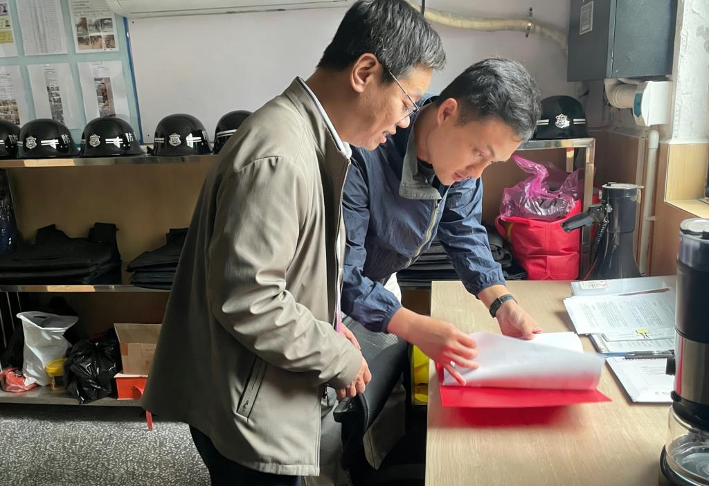 罗湖区教育局副局长马爱华到罗外小学指导开学工作