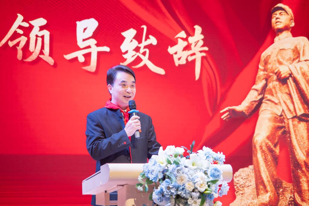 心中有"锋"光，少年勇担当