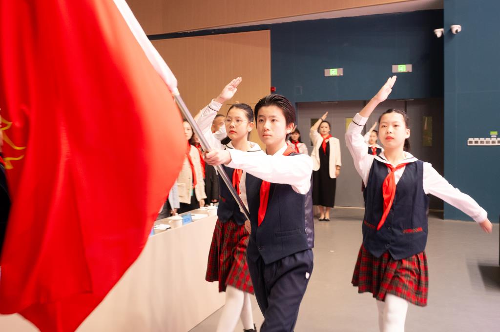 心中有"锋"光，少年勇担当