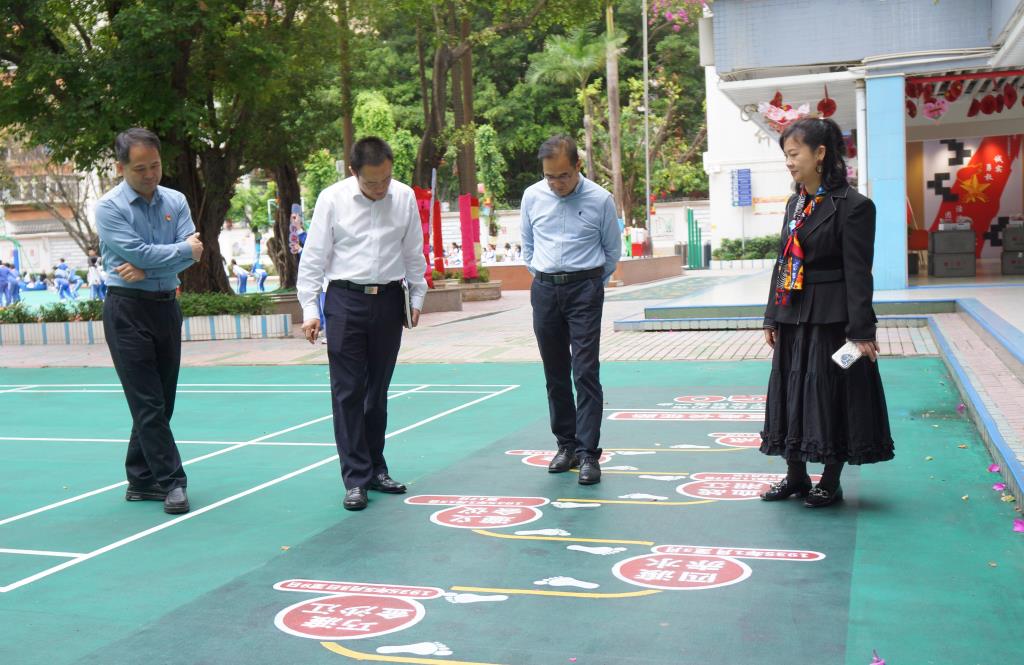 罗湖区教育局领导莅临南湖小学开展2026年春季开学检查工作