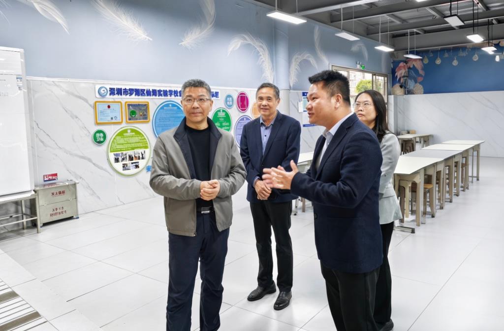 守正创新筑根基 赋能发展启新程——高延勇局长莅临仙湖实验学校检查2026年春季开学工作
