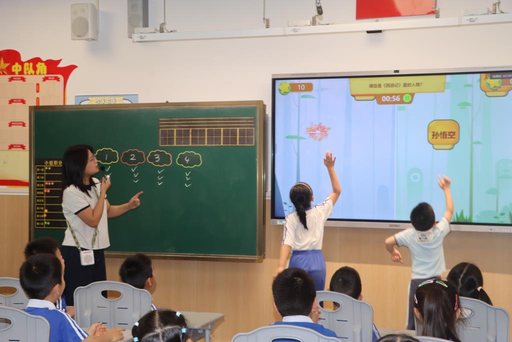 罗湖外语小学迎来幼儿园萌娃探校