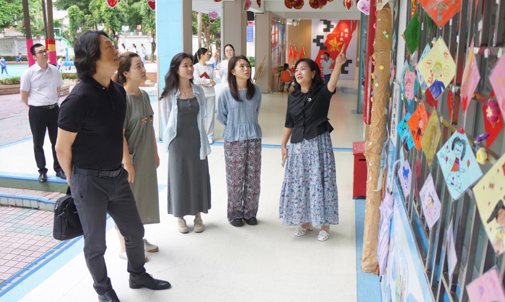 南湖小学课题申报：借专家之力，铺就进阶通途