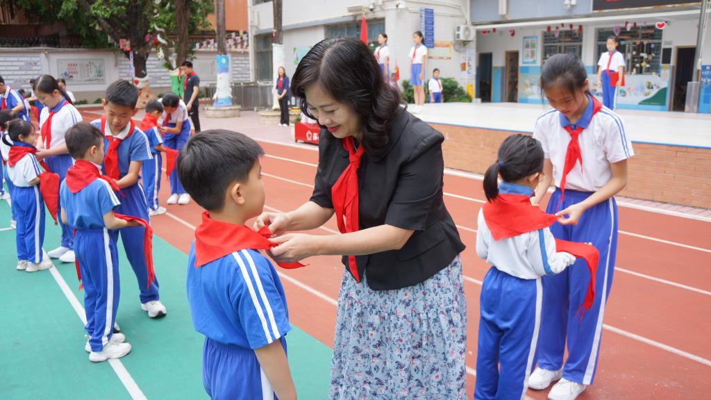深圳市南湖小学 2026 年新队员入队仪式圆满举行