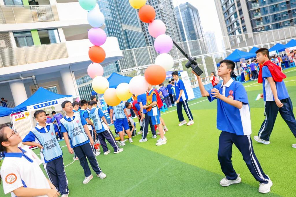 红桂中学首届“学科嘉年华·智慧大闯关”活动