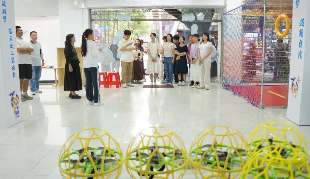 探访新基地，茶韵润师心