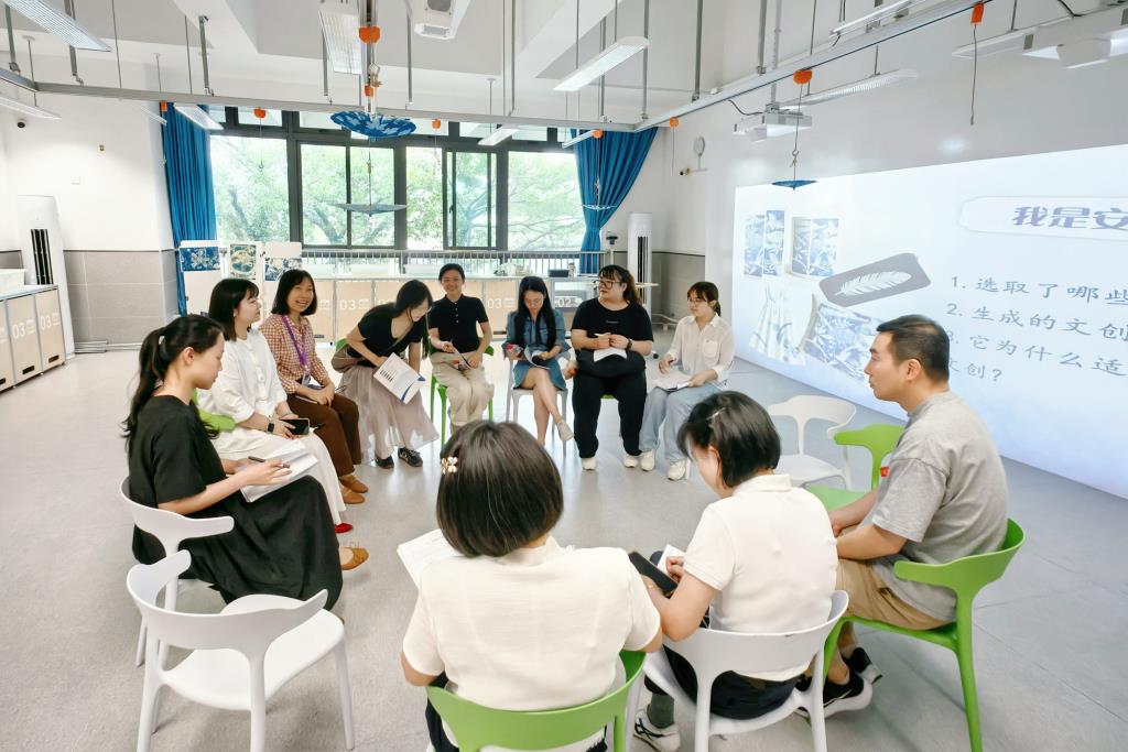 深圳市莲南教育集团集体教研（美术学科）暨集团党委4月工作例会