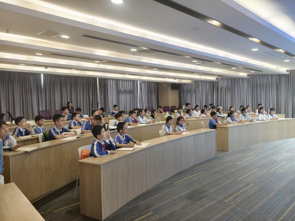 水库小学五年级开展“每周半天计划”西工大深圳科普研学活动