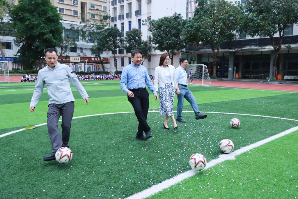 翠园文锦中学第五届“文锦杯”班班足球联赛圆满落幕